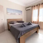 Matello *